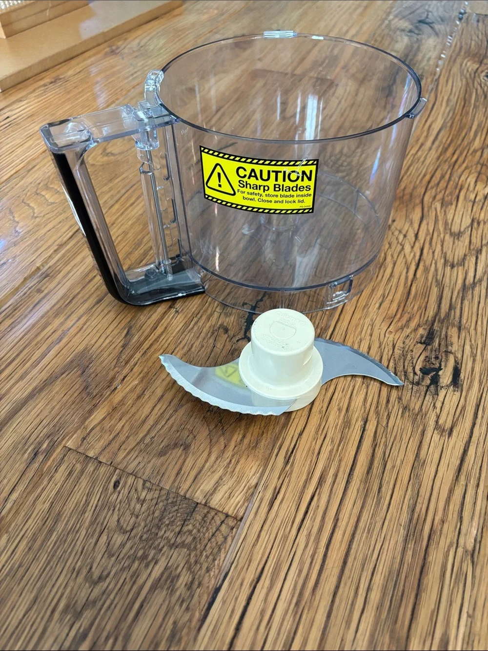 Cuisinart Clear Food Processor Bowl with White Hub and Stainless Blade